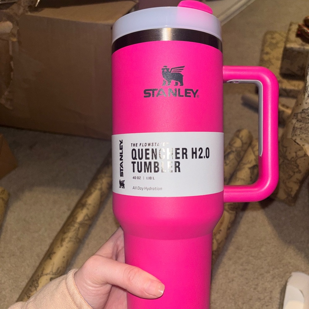 Stanley Vibrant Pink Quencher Tumbler